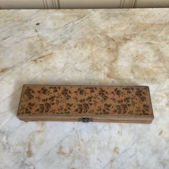 Victorian Antique Jewelry Glove Box - Picture 2 of 8